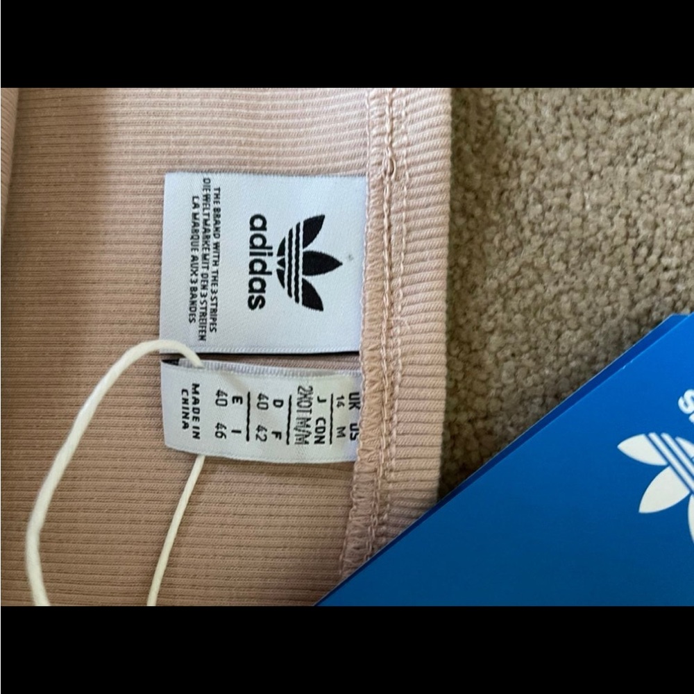 Adidas Top - Picture 4 of 4